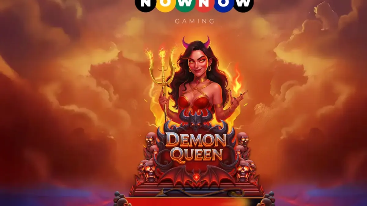 Demon Queen slot com tema gótico e elementos de fogo